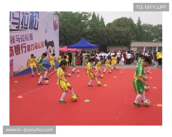 博州足球代表队最新人员名单公布 各位置球员实力解析与亮点介绍